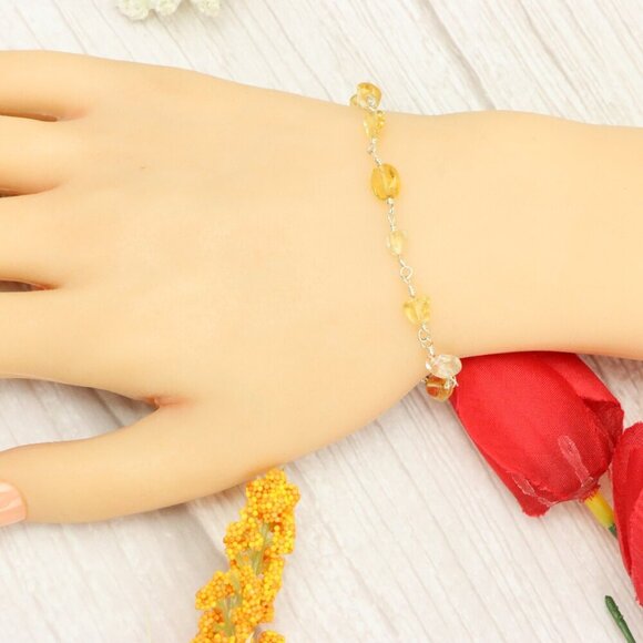 "Trendy Handmade Bracelet – A Thoughtful Gift for Girls & Women | UNVRC1392 - Picture 9 of 10